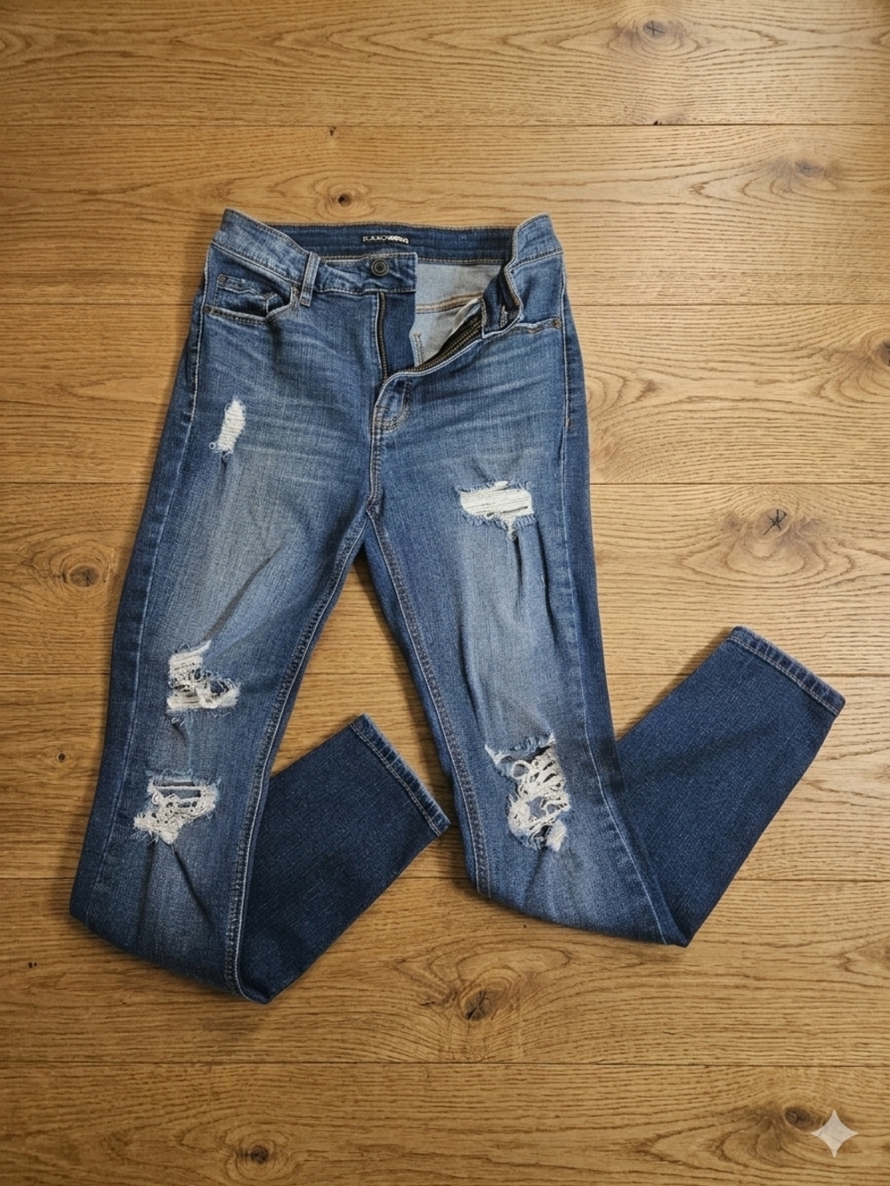 Fashion Nova Mid Rise Stretch Medium Wash Distressed Skinny Jeans Size 5